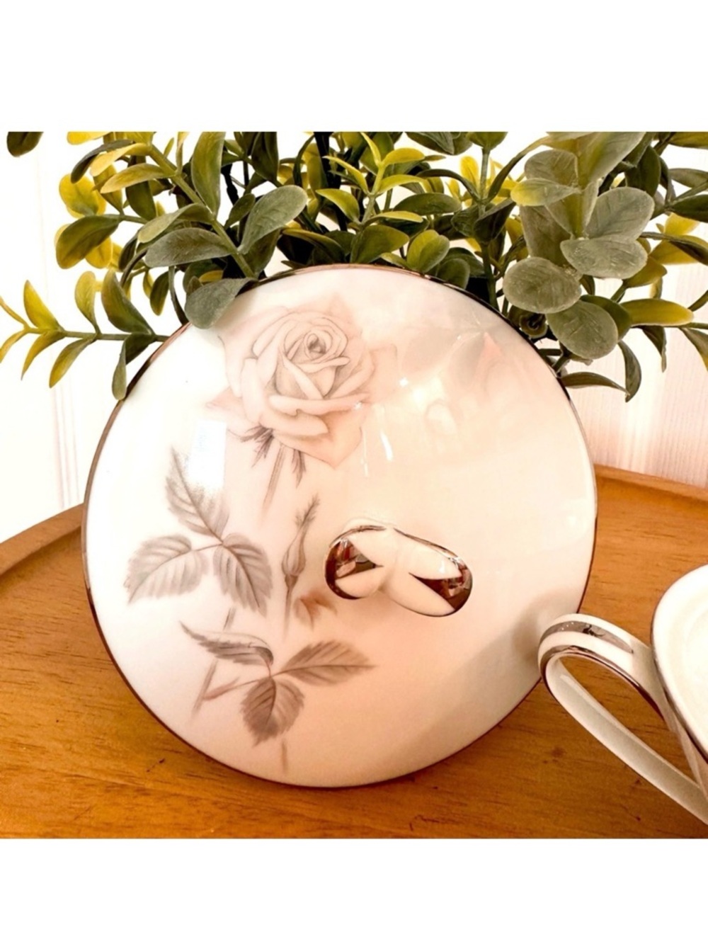 NORITAKE CHINA ~ Elegant Floral Sugar Bowl trimmed in Gold made in Japan